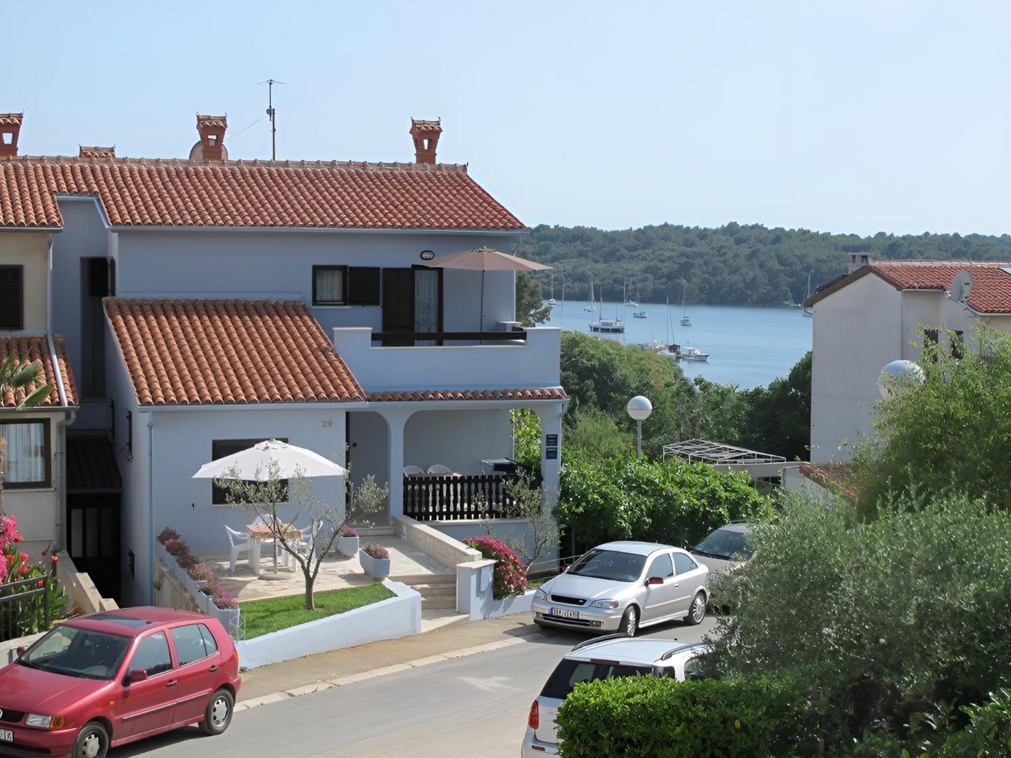 The Blue House Vinkuran